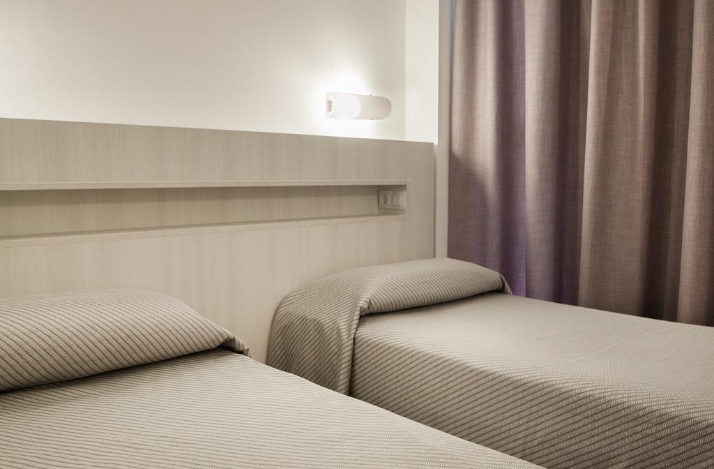 Apartamentos Sol Y Vera Magalluf Rum bild